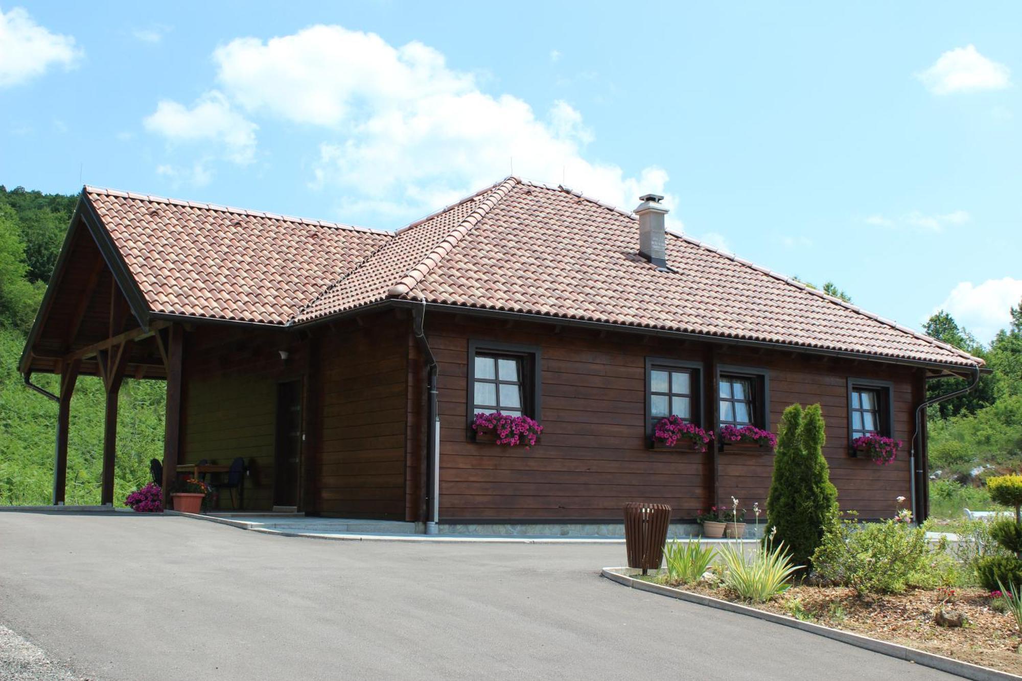 Apartmani Ivanka Rakovica Zewnętrze zdjęcie